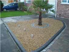 Block Paved Drive & Gravel Garden